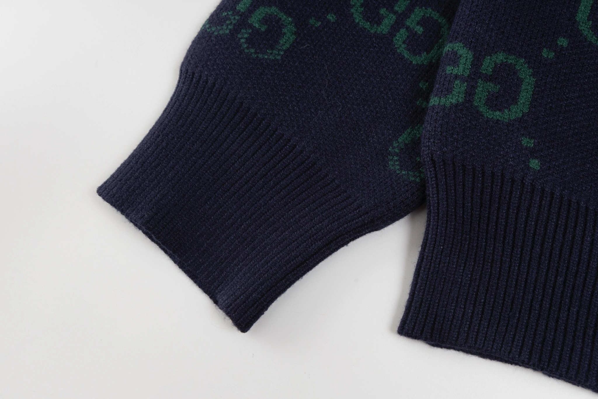 wg.luxury -- 6u33i WOOL oversize item:E-F190I0701